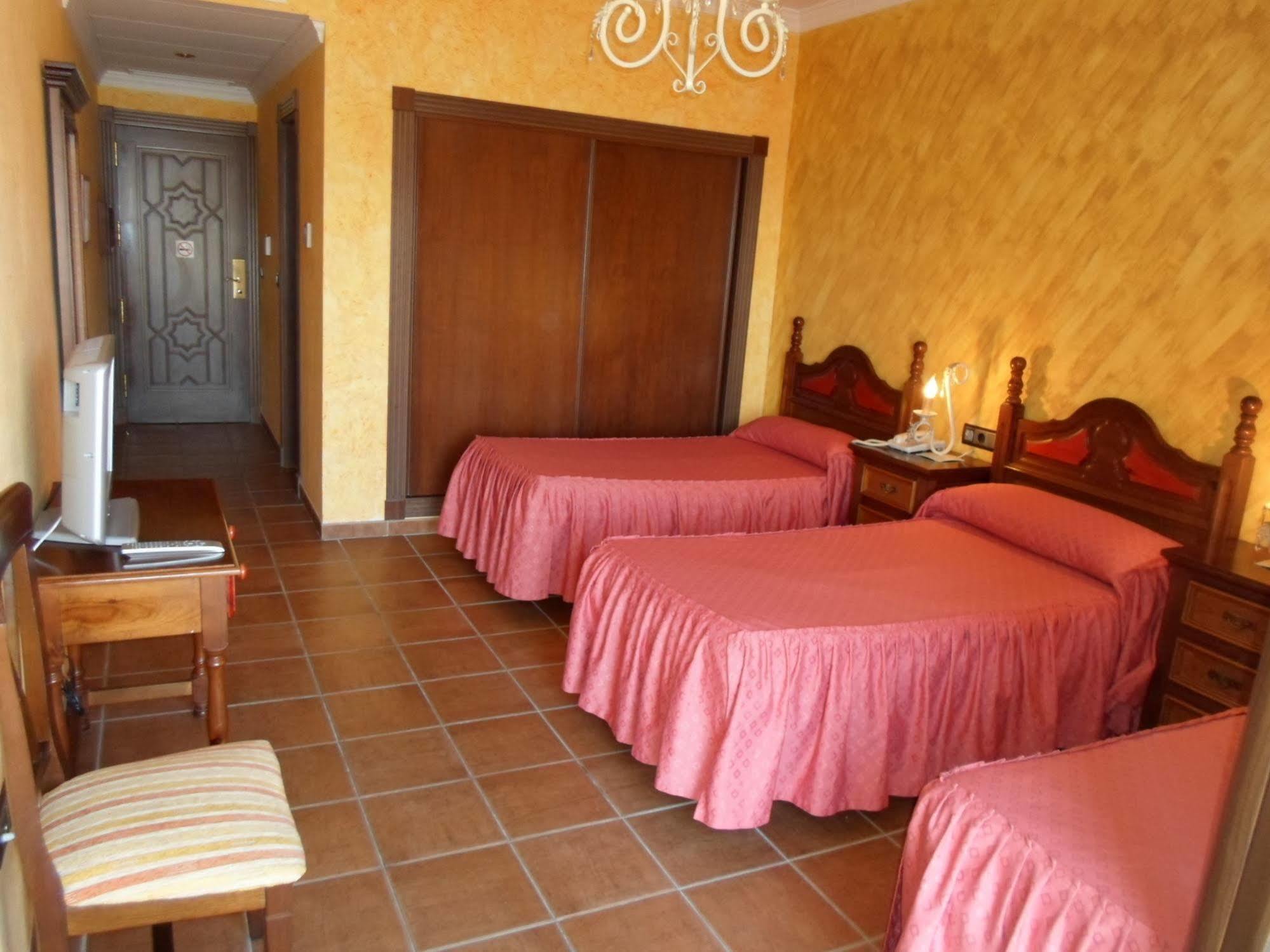 Hotel El Doncel Atarfe Zewnętrze zdjęcie